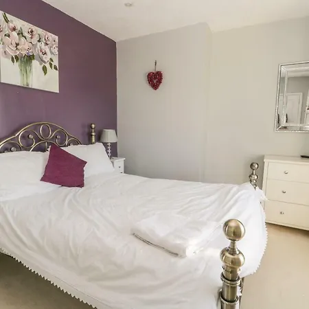 Sleeping Dragon * Whitby