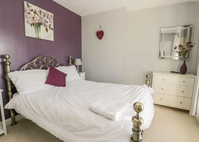 Sleeping Dragon * Whitby